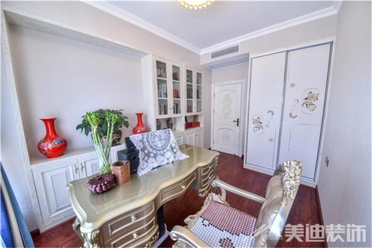 长沙洋湖公馆装修案例-卧室