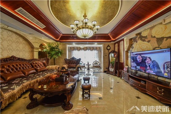 长沙洋湖公馆复式装修案例-客厅