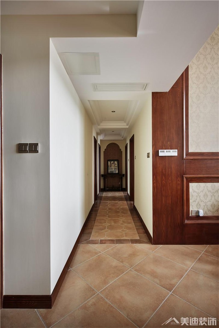 长沙香樟景苑300平装修案例-过道