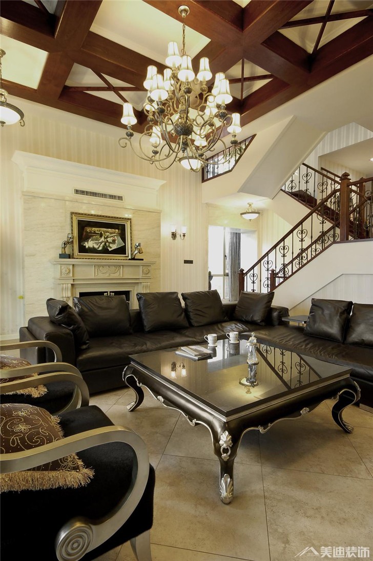 长沙水云间380㎡欧式风格装修案例图-客厅