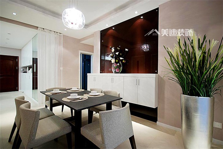 五矿万镜水岸三室一厅装修案例-餐厅