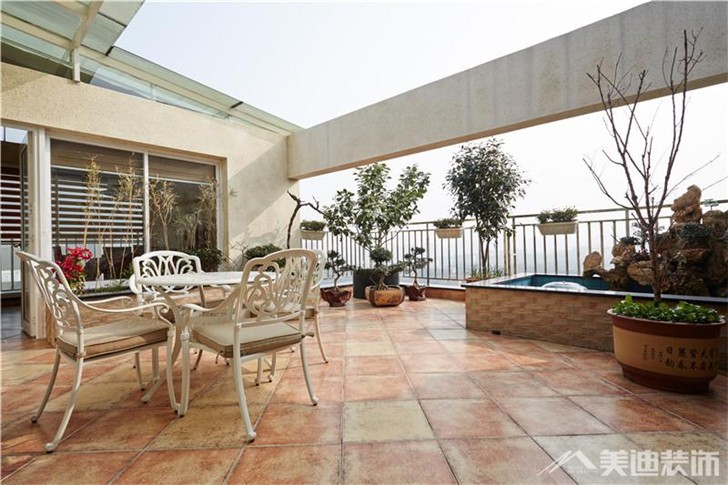 长沙香樟景苑300平装修案例-天台