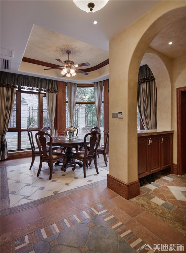 长沙世茂铂翠湾装修案例-餐厅