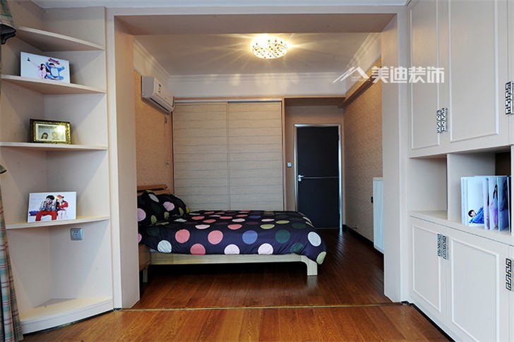 凯乐国际欧式装修案例-卧室