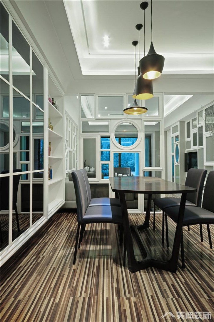 相域花园装修案例-餐厅