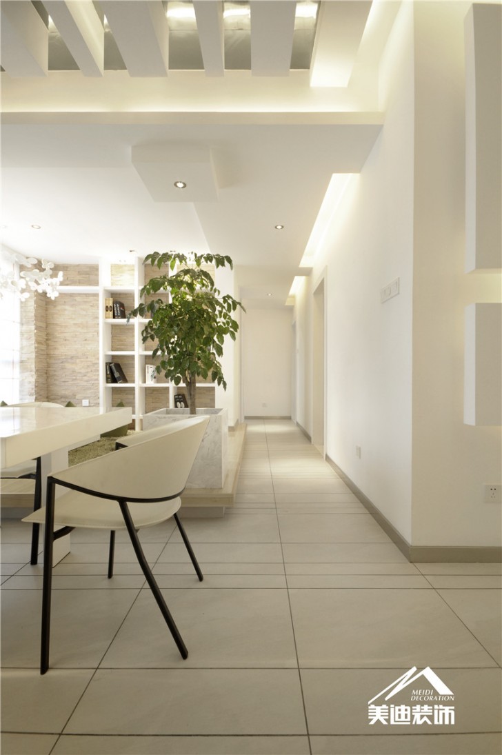 卓越未来海岸样板房-白· 吐息-过道