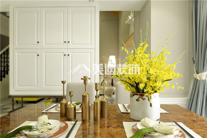 世贸铂翠湾清新北欧风装修案例图—餐厅