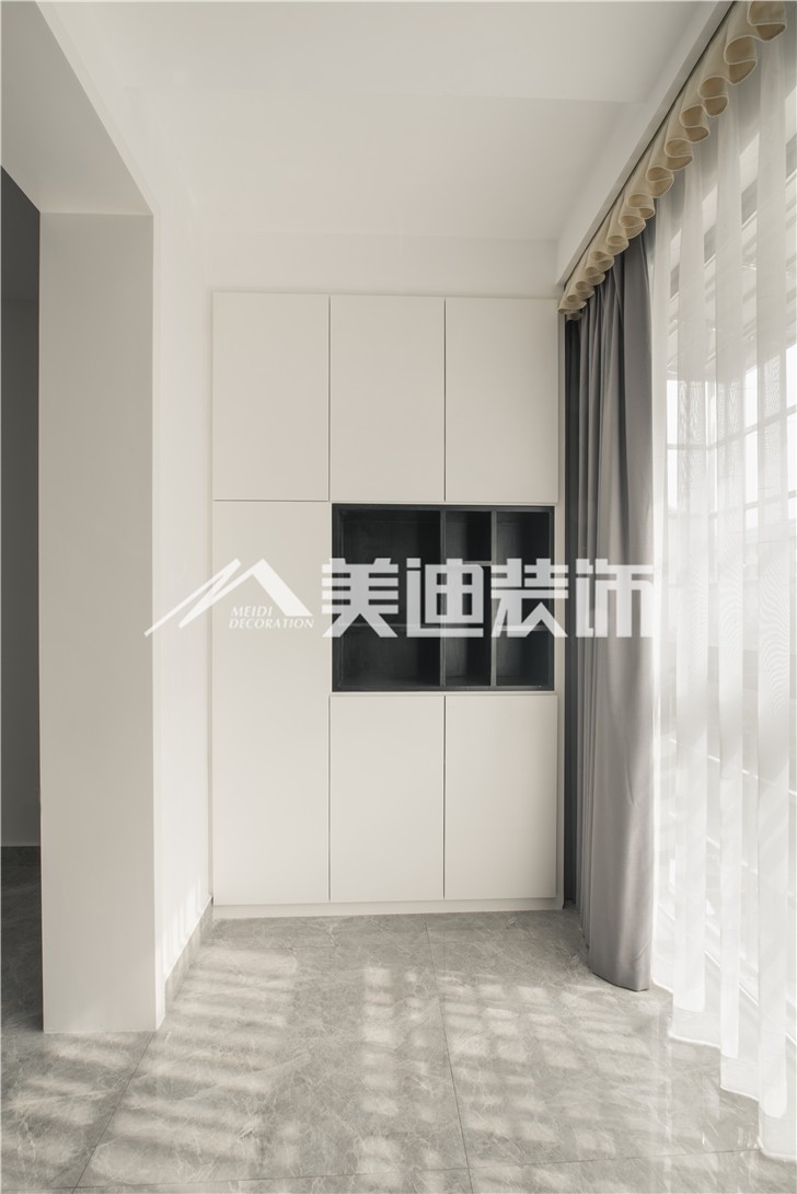 北辰三角洲现代简约风装修案例图—阳台