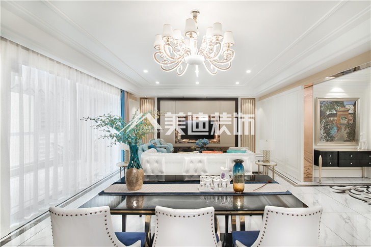 保利国际新奢古典风装修案例图—餐厅