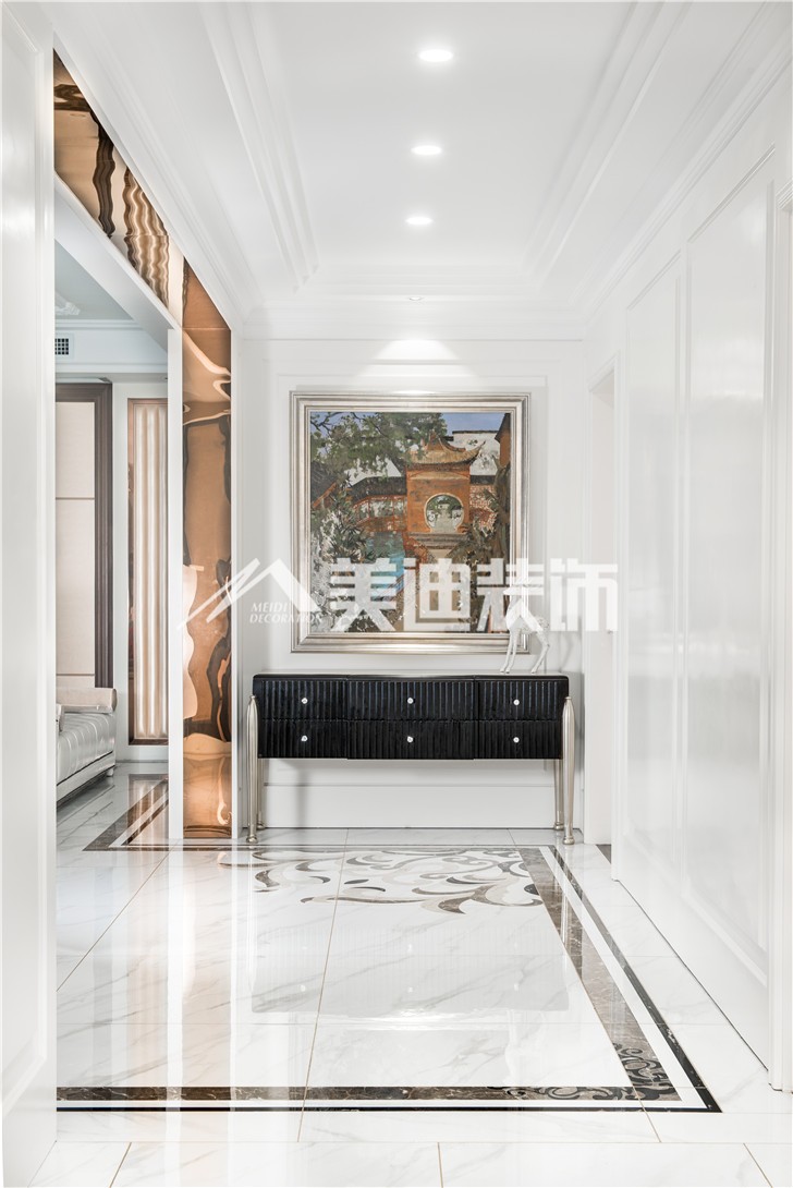 保利国际新奢古典风装修案例图—过道