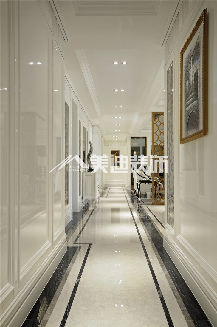 万科里梅溪郡新奢古典装修案例图—过道