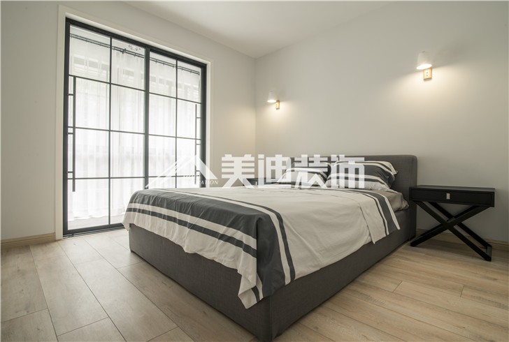 北辰三角洲现代简约风装修案例图—卧室