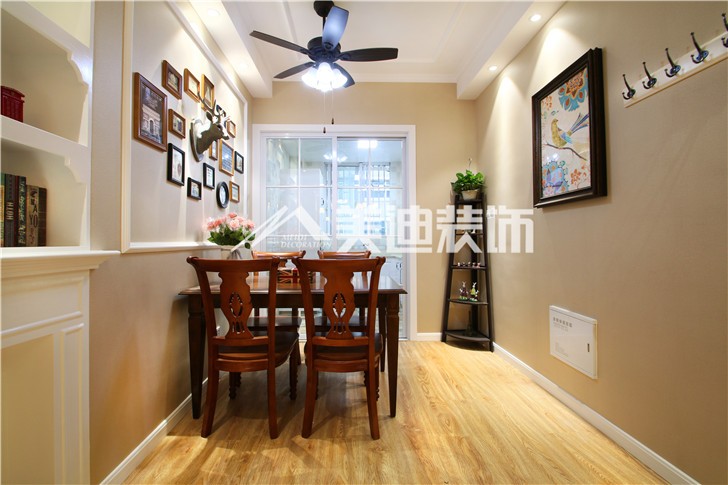 梅溪湖合能璞丽简欧风装修案例图—餐厅