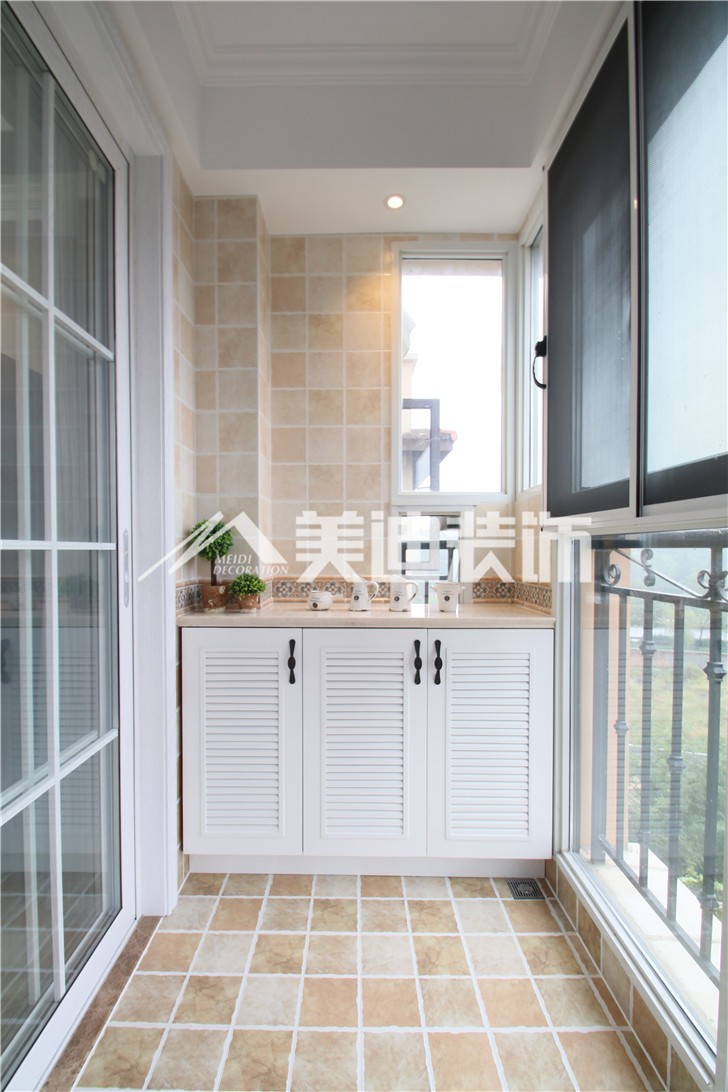 香樟公馆美式风装修案例图—阳台