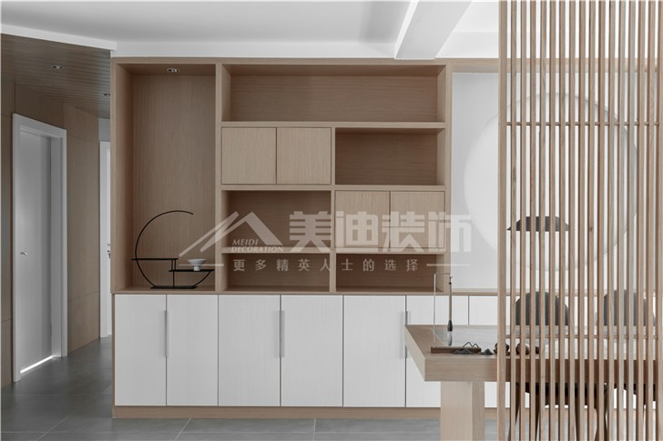 国泰九龙湾140平现代风装修案例图—餐厅