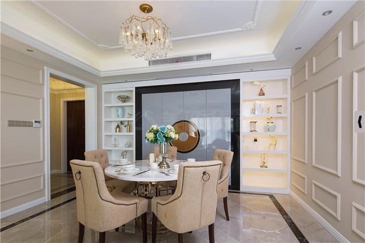 金茂梅溪湖120平欧式风装修案例图—餐厅