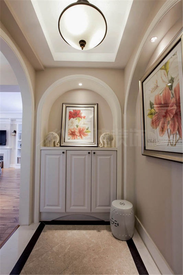 沁园春140平美式风装修案例图—过道