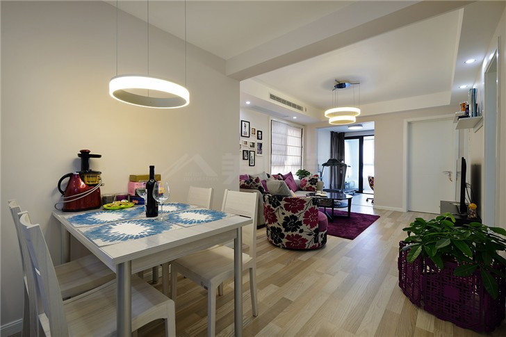 塞纳公馆110平现代装修案例图--餐厅