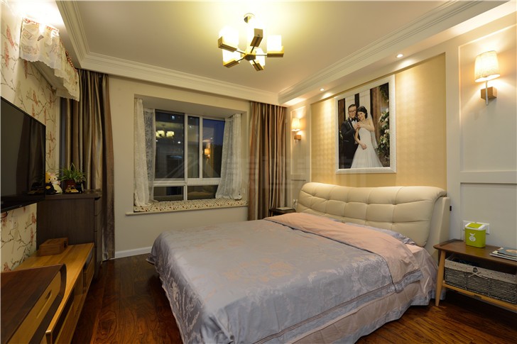 堤亚纳湾133平美式风装修案例图—卧室