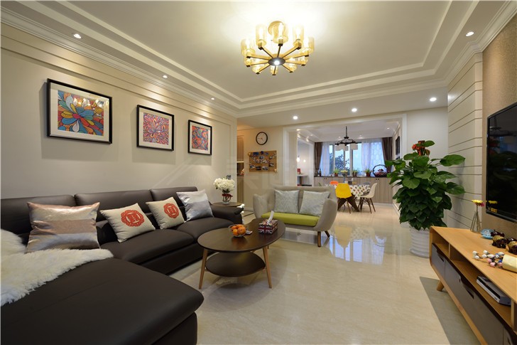 堤亚纳湾133平美式风装修案例图—客厅