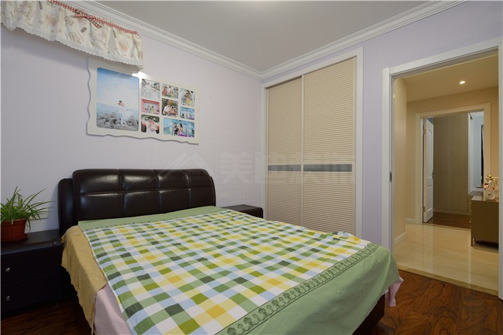 堤亚纳湾133平美式风装修案例图—卧室