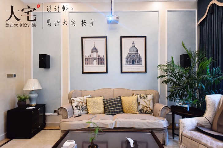 龙湖湘风原著260平小美风格装修案例实拍图-一楼客厅