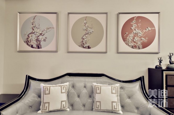 中建信和城88平中式风格装修案例实拍图-沙发及背景墙