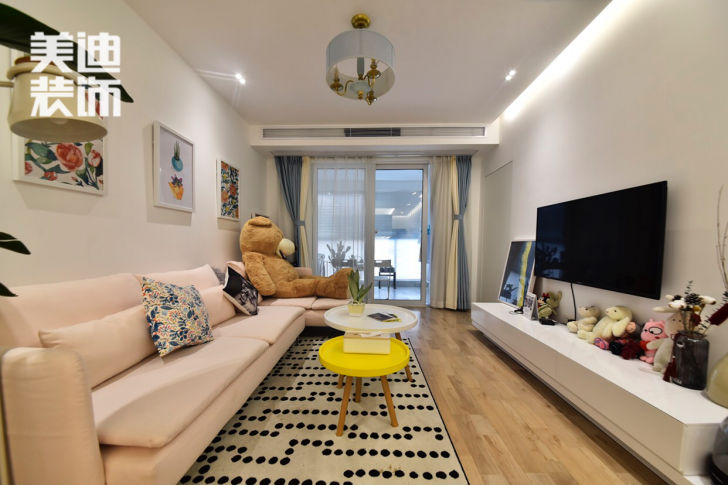 保利香槟国际88平ins风装修案例实拍图--客厅
