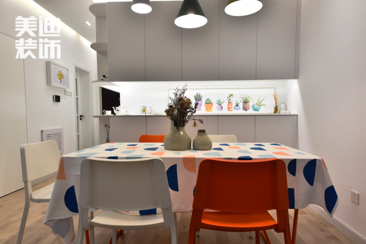 保利香槟国际88平ins风装修案例实拍图--餐厅