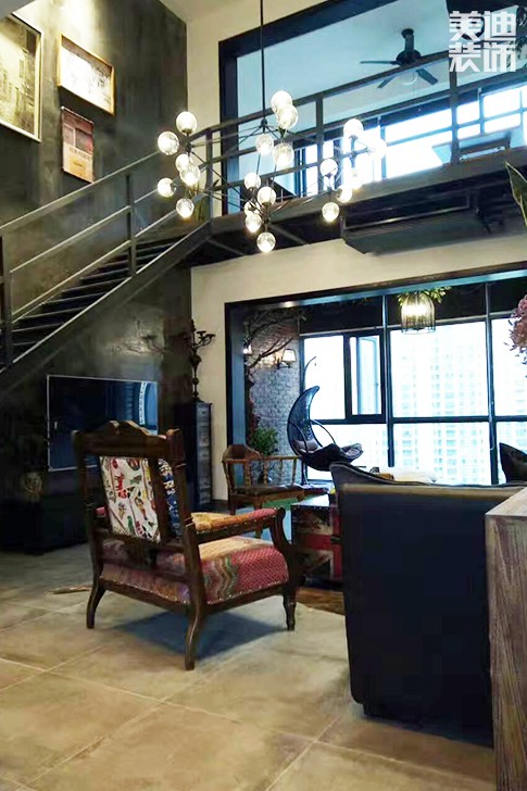 鑫远御文台177平米工业风实景图--客厅