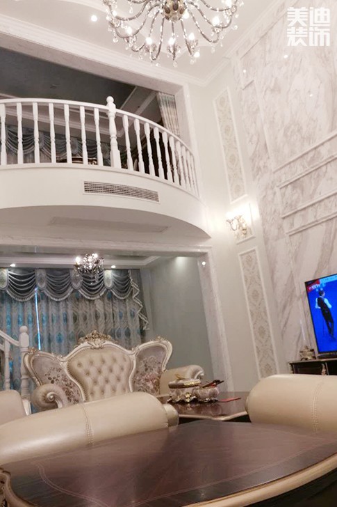 鑫远御文台177平米欧式风格实景图--客厅