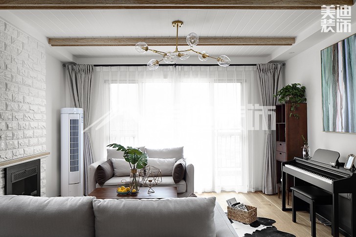 爱琴湾148平米北欧风格实景图--客厅