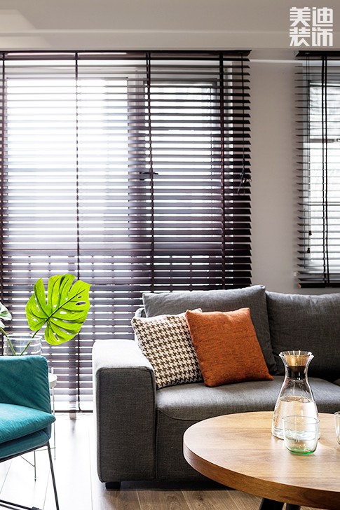 临武家园小区115平现代风装修案例图