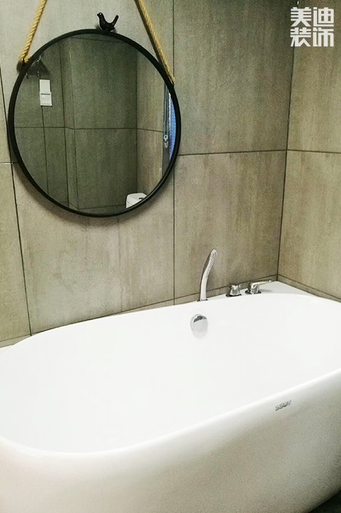 乾源国际115㎡现代简约装修案例图--卫生间