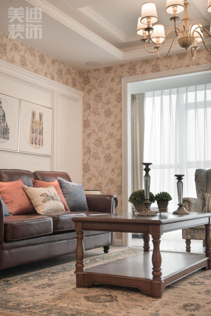 经典小美风格样板房案例实景图--客厅