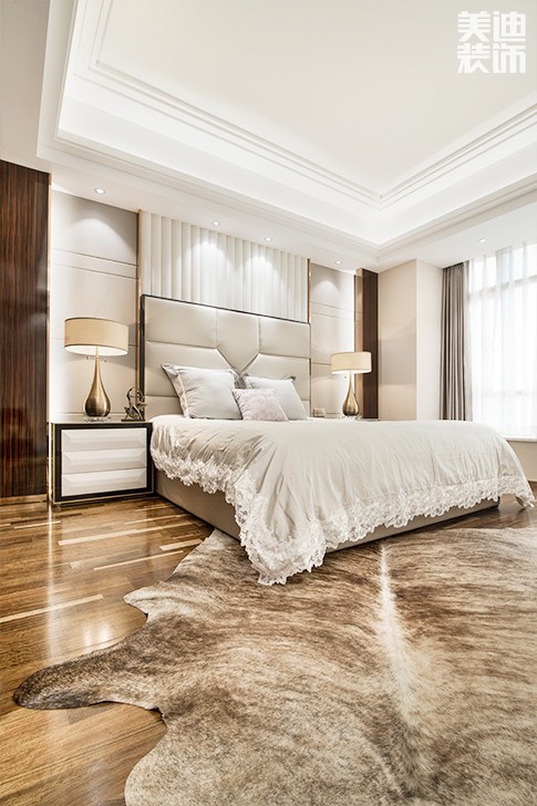 江山壹号232平米港式轻奢风装修案例实拍图--主卧