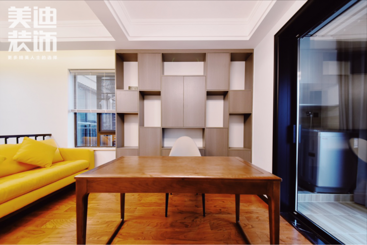 洋湖十八克拉135平现代简约风装修案例实拍图--客厅