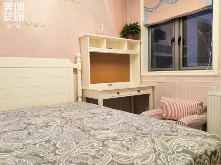 方小区128小美风格装修案例实拍图--女儿房