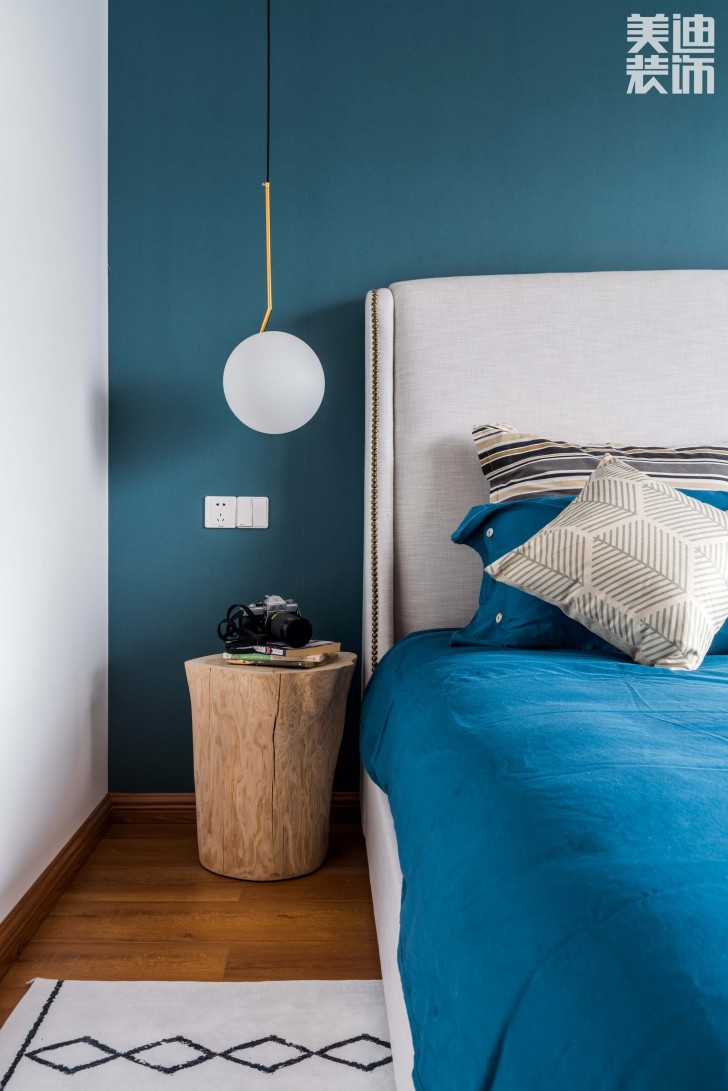 云顶梅溪湖160㎡现代简约风格装修案例实拍图--卧室