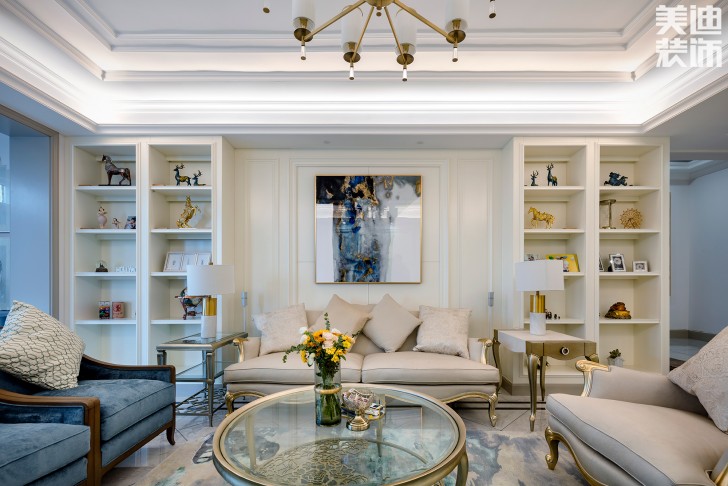 中隆国际御玺220平米美式轻奢风装修案例实拍图-沙发背景墙