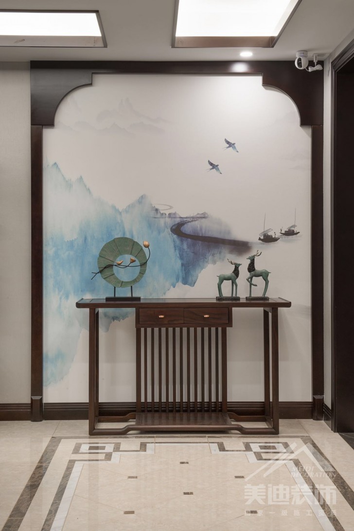 北辰定江洋285平米新中式风装修案例实拍图-玄关