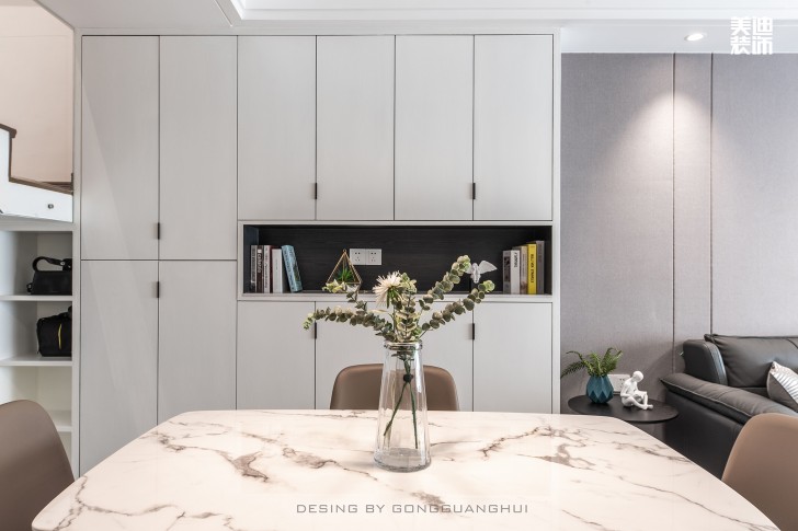 保利西海岸130㎡现代风格案例实拍图