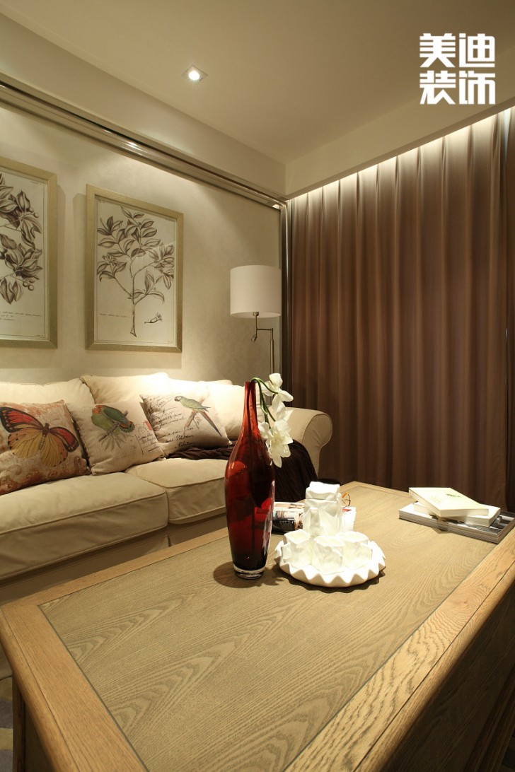 南国嘉苑140㎡简美风格装修实景效果图—客厅