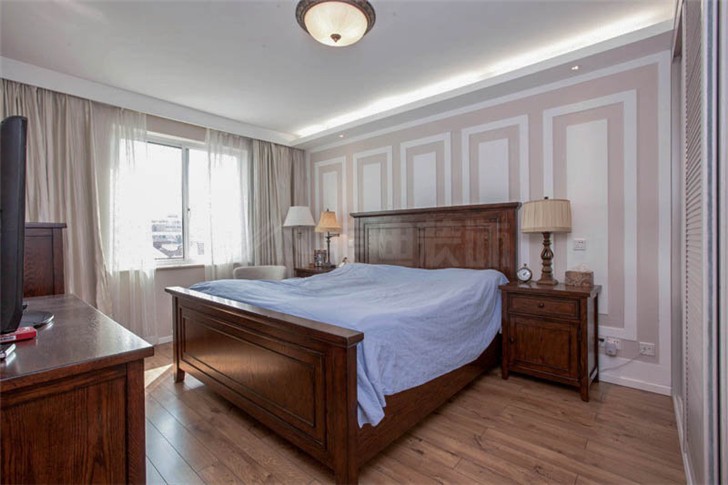 沁园春140平美式风装修案例图—卧室